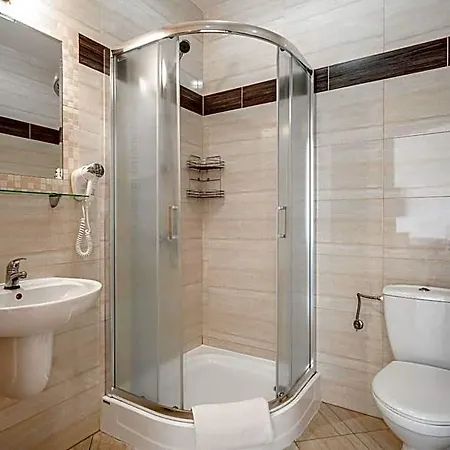 Hotel Labedz Karczma 3*